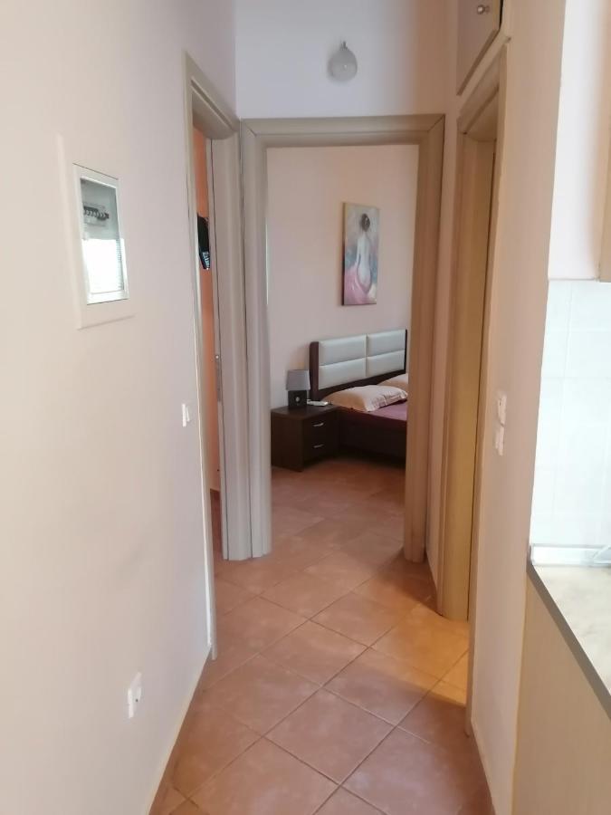 Enoikiazomena Diamerismata Mezonetes Giannakoudis Νο5 Nikiti  Exterior foto