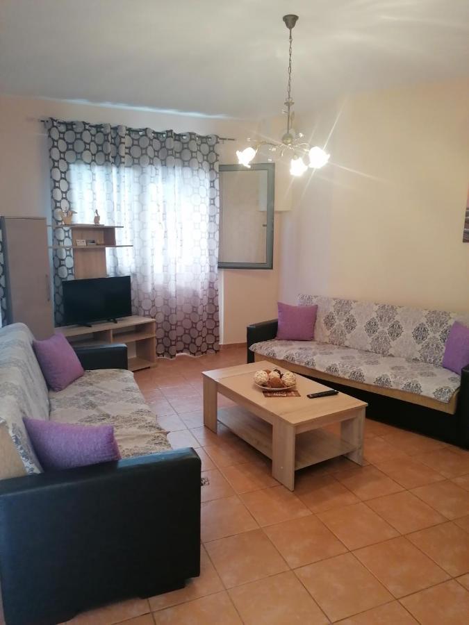 Enoikiazomena Diamerismata Mezonetes Giannakoudis Νο5 Nikiti  Exterior foto